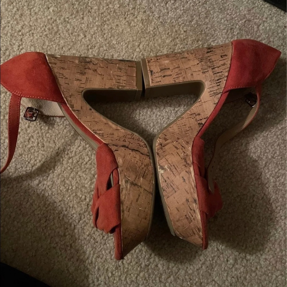 Mudd platform heels